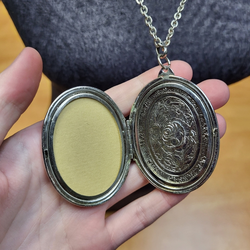 Large Rose Locket Necklace - Picture 3 of 5